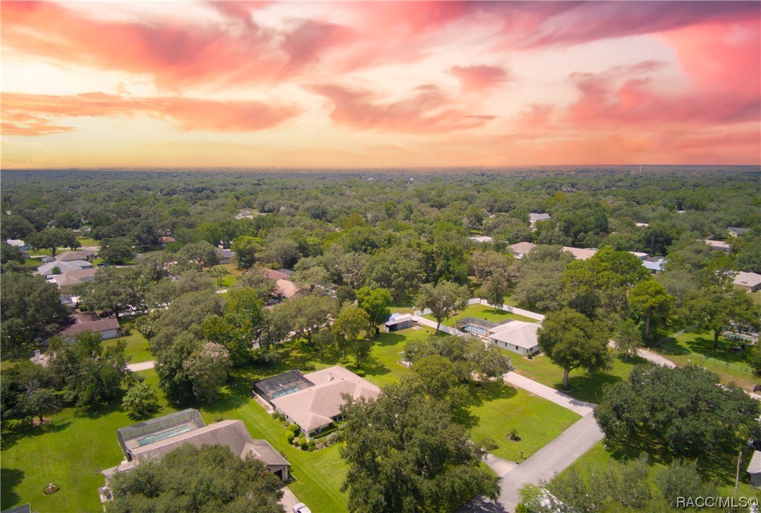 2908 S Skyline Drive