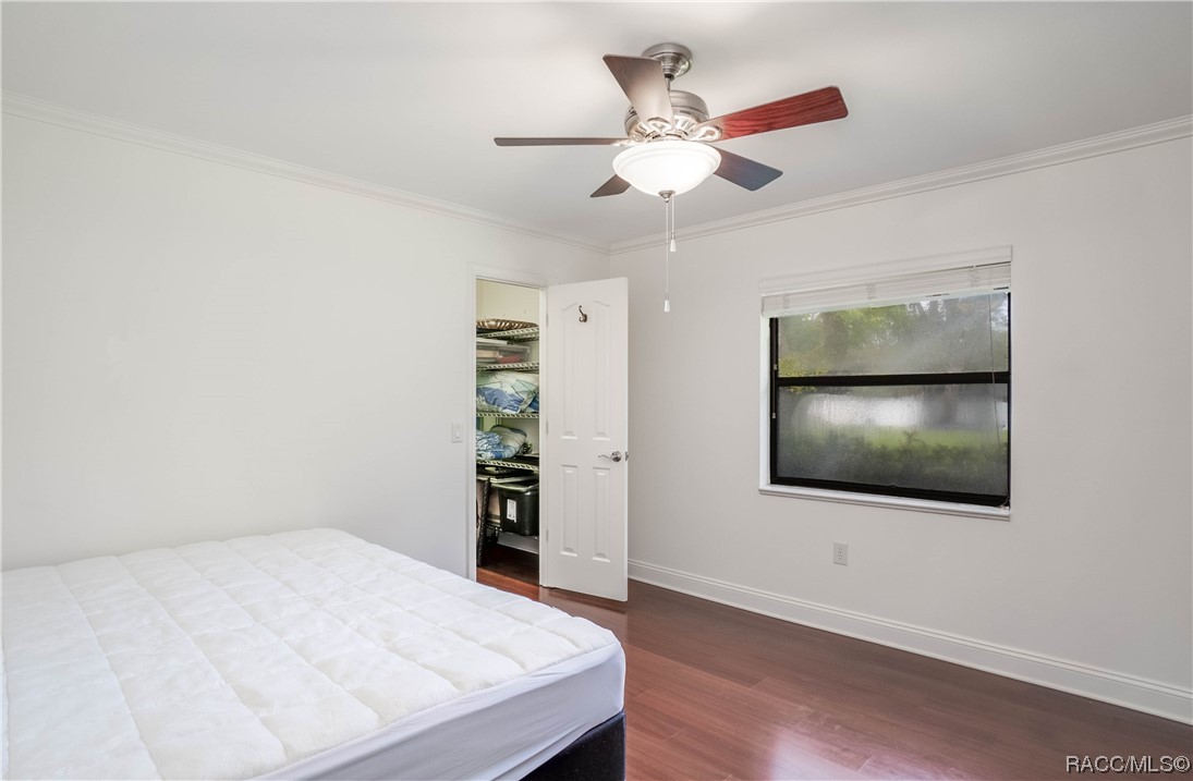 2908 S Skyline Drive