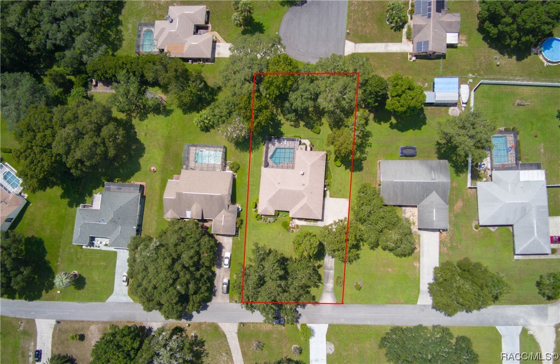 2908 S Skyline Drive