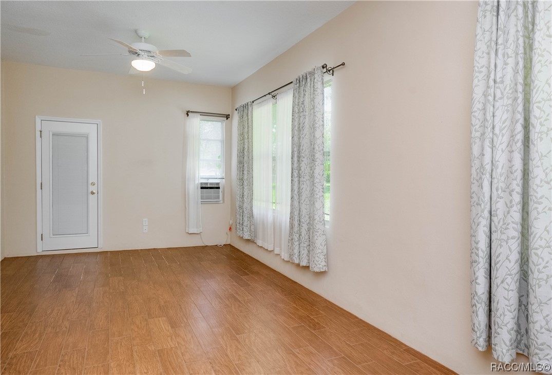 3504 N Eisenhower Avenue