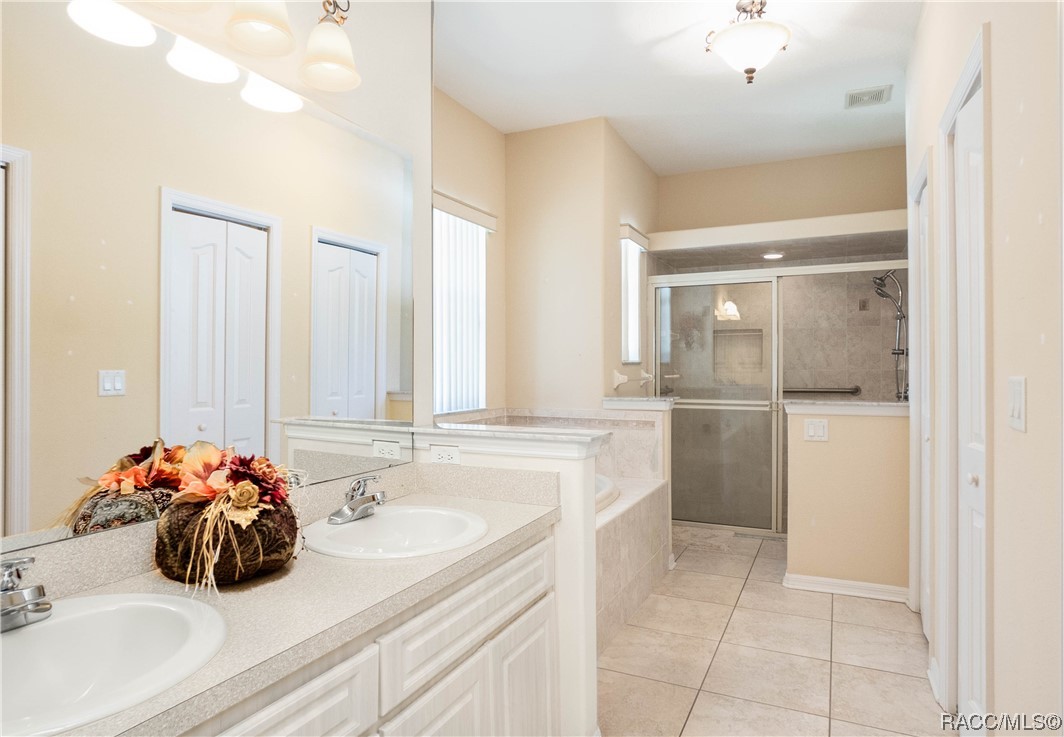 3504 N Eisenhower Avenue