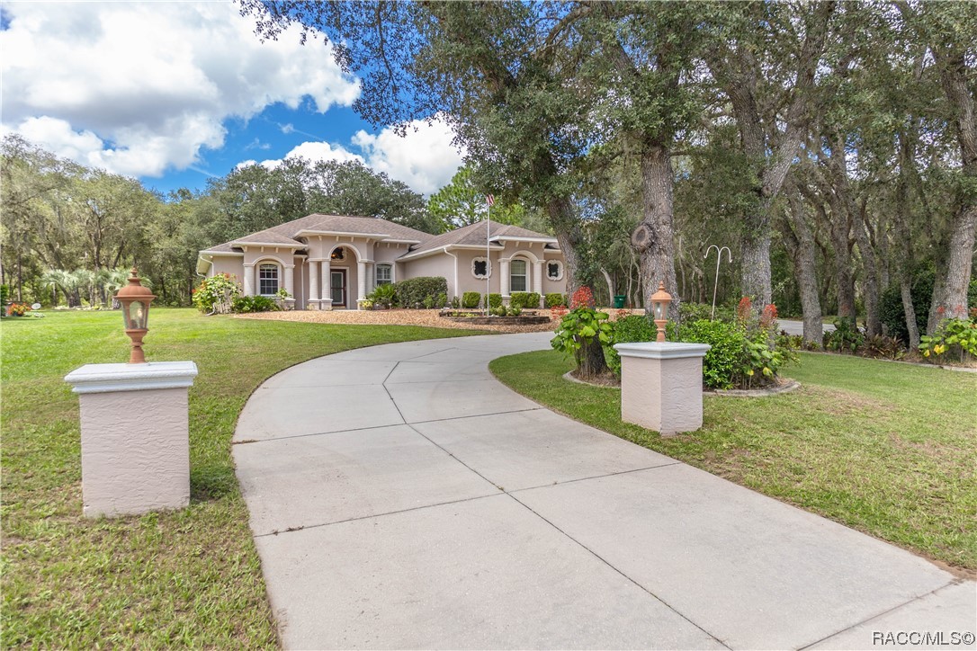 3504 N Eisenhower Avenue