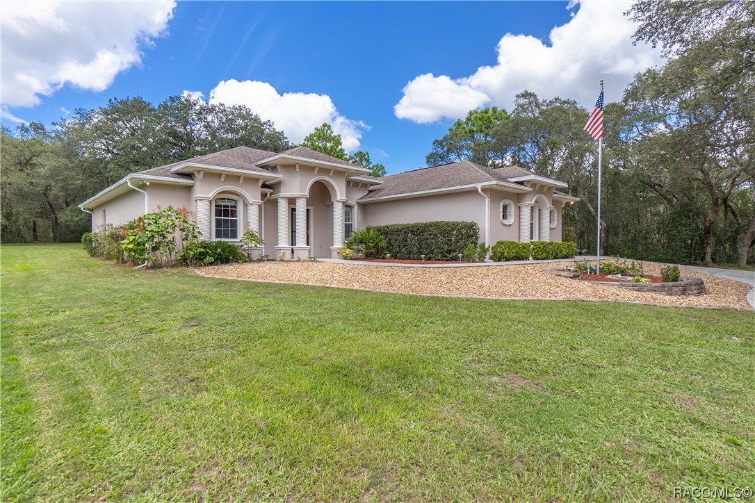 3504 N Eisenhower Avenue