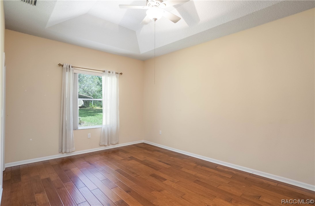 3504 N Eisenhower Avenue