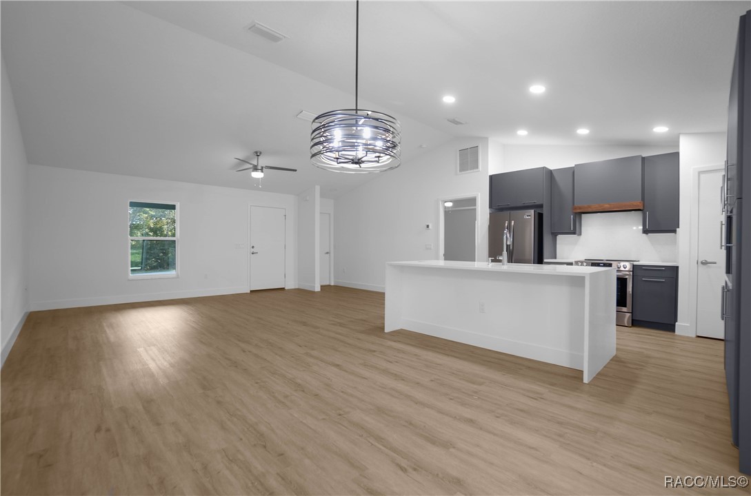 3027 E Griffin Street