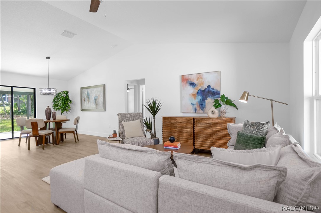 3027 E Griffin Street