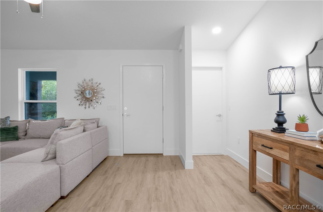 3027 E Griffin Street