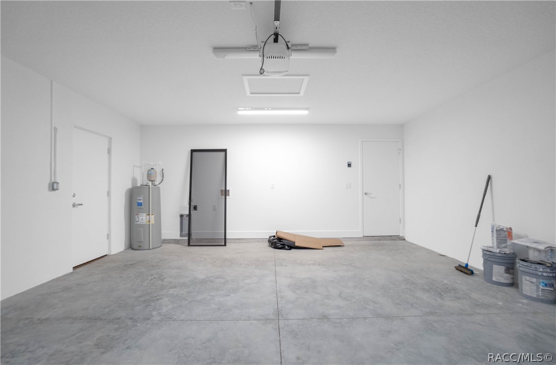 3027 E Griffin Street