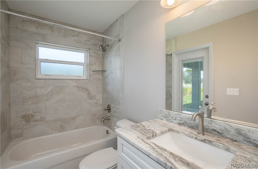 4571 N Grasstree Drive