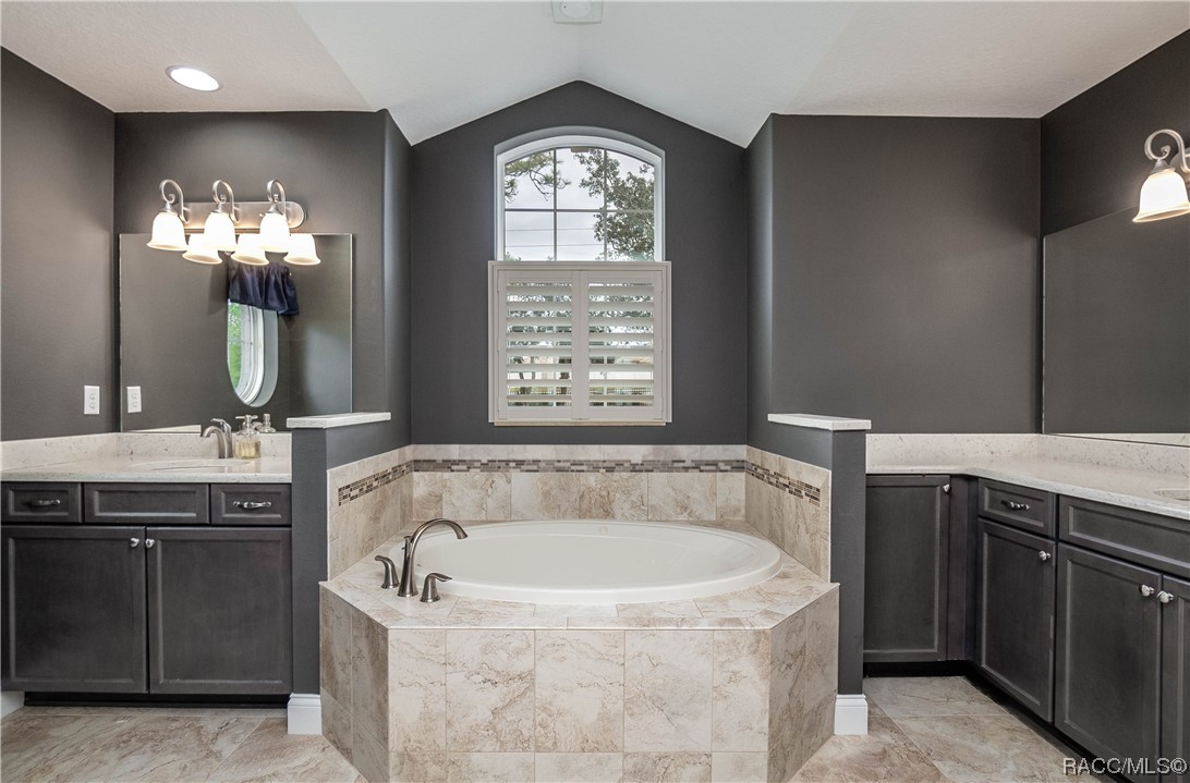 1788 N Ottawa Avenue