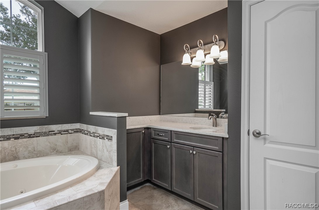 1788 N Ottawa Avenue