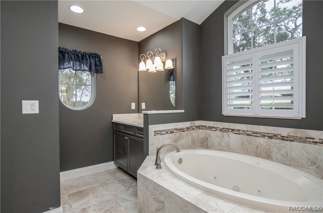 1788 N Ottawa Avenue