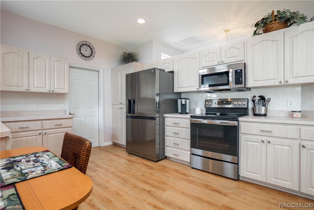 3619 S Belgrave Drive