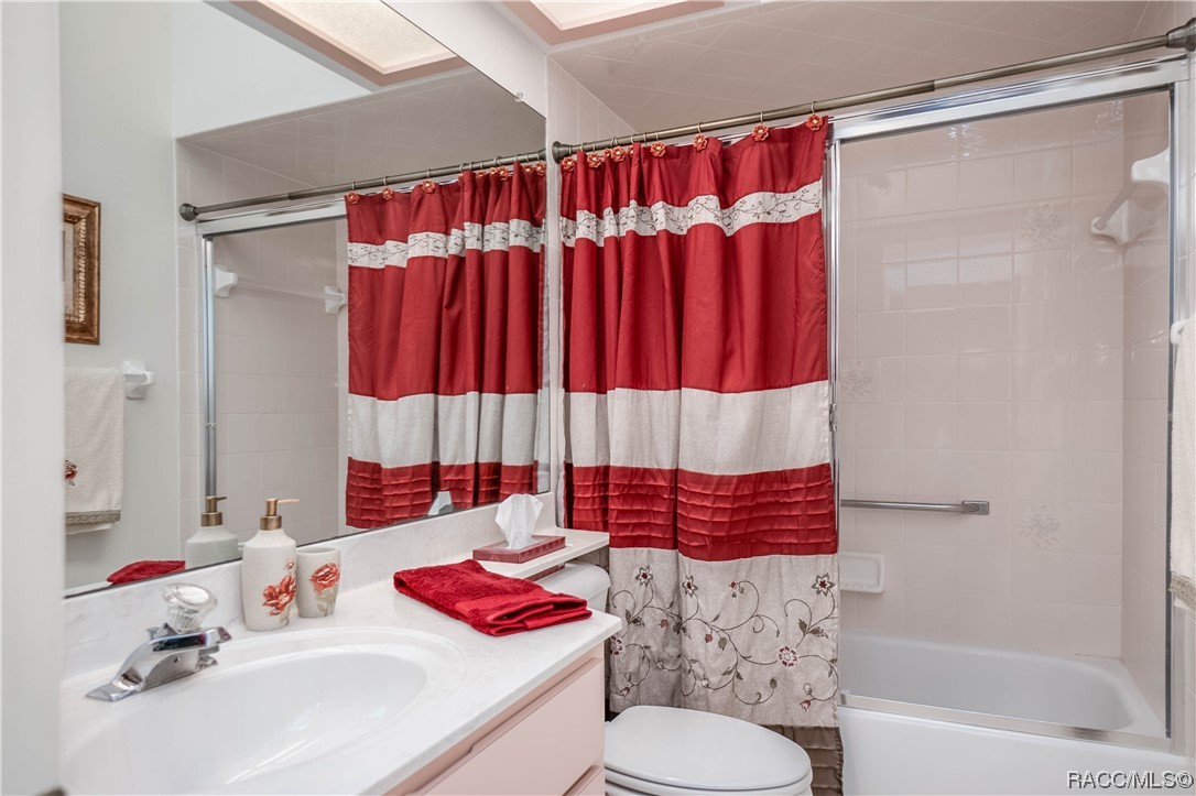 6838 E Queensbury Lane