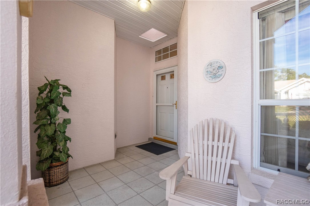 6838 E Queensbury Lane