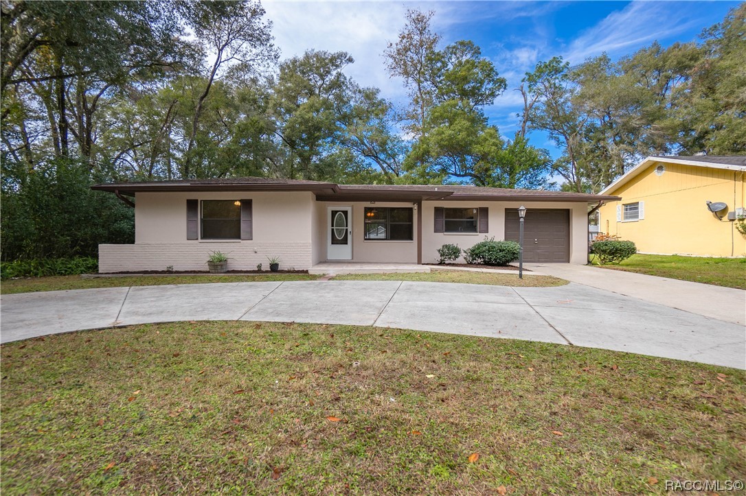 3474 S Apopka Avenue