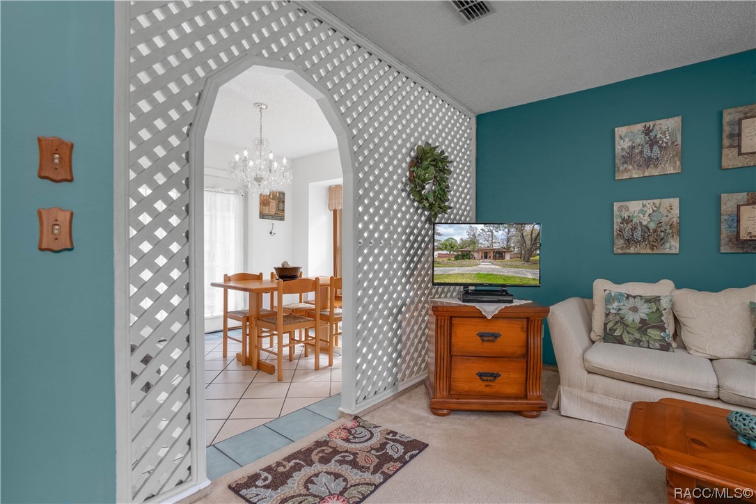 3841 S Diamond Avenue