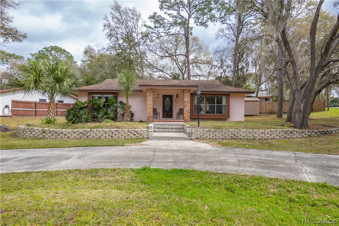 3841 S Diamond Avenue