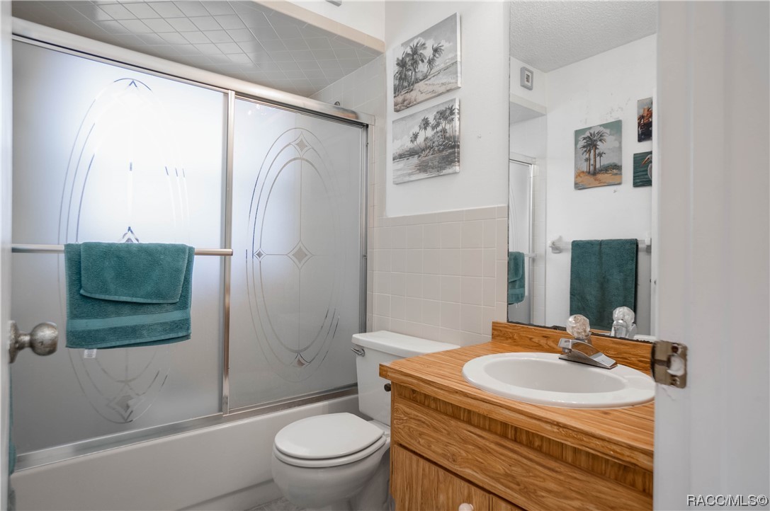 3841 S Diamond Avenue