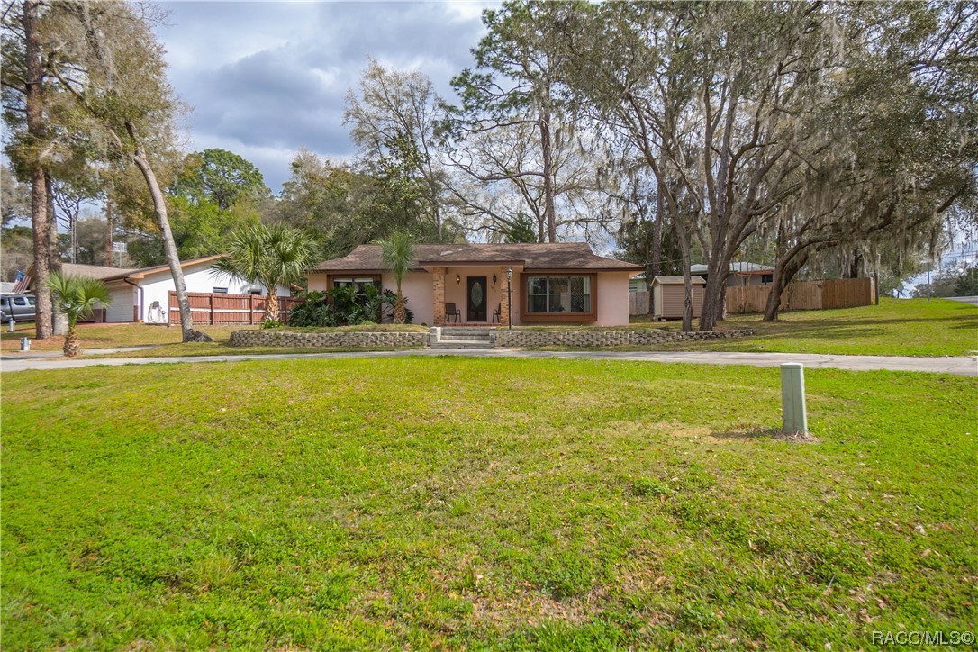 3841 S Diamond Avenue