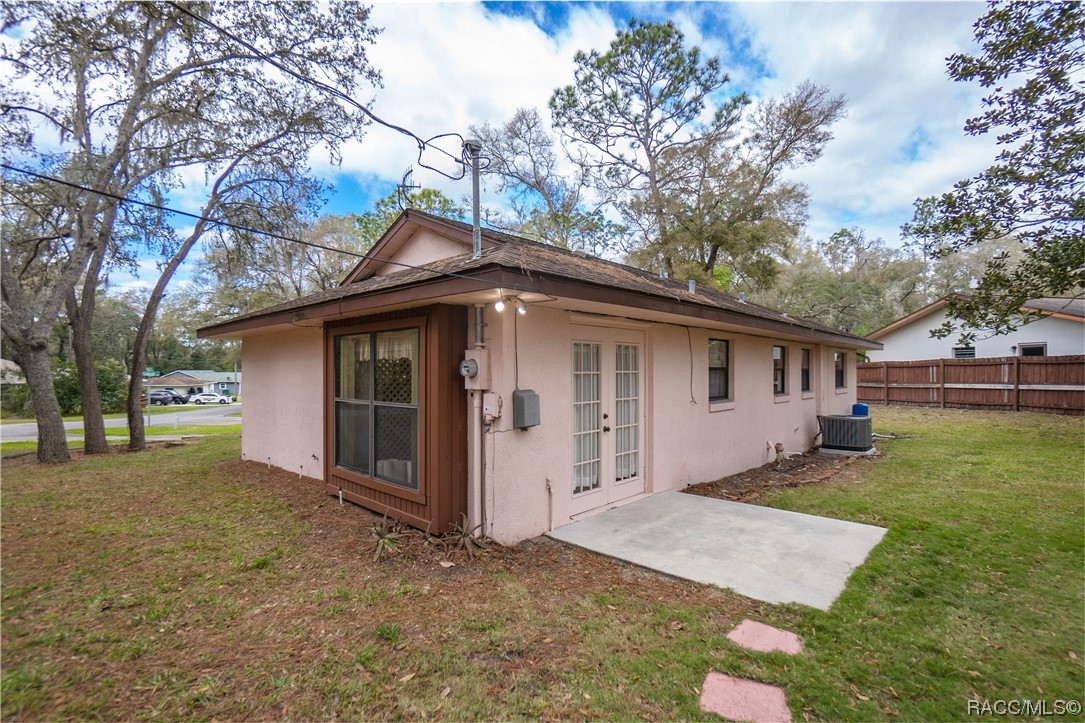 3841 S Diamond Avenue