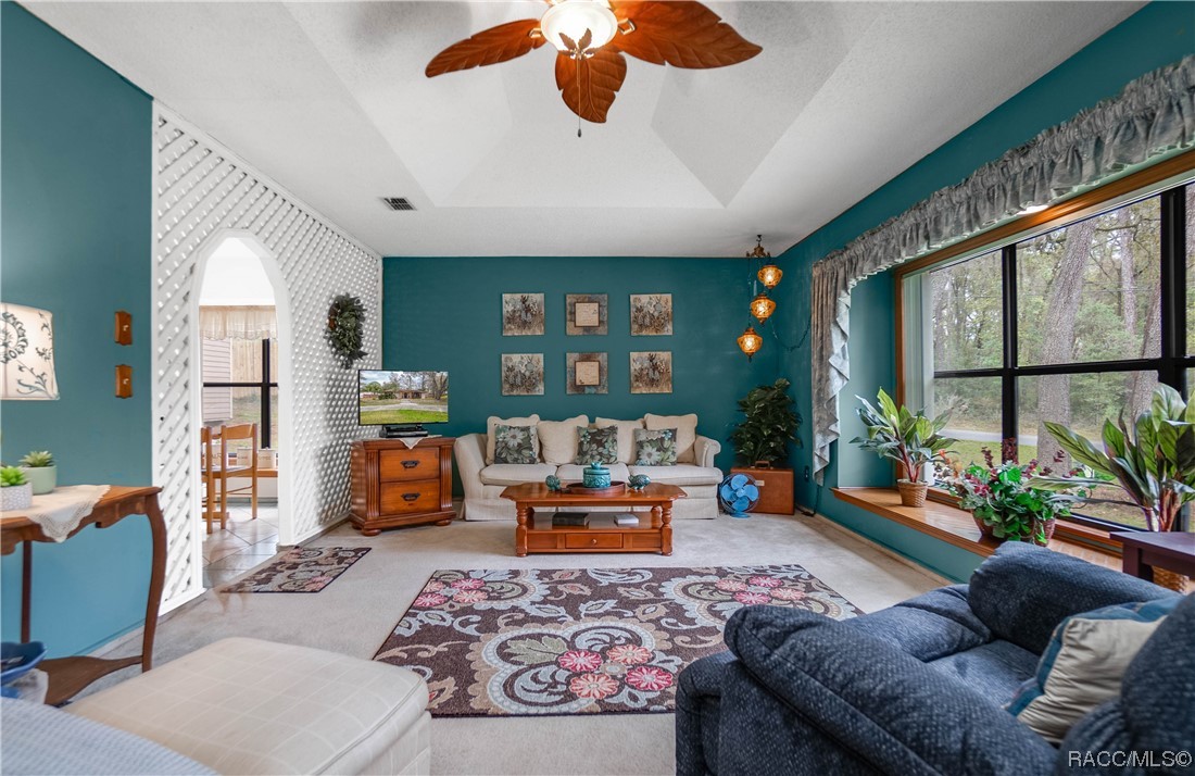 3841 S Diamond Avenue