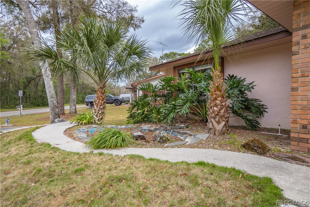 3841 S Diamond Avenue