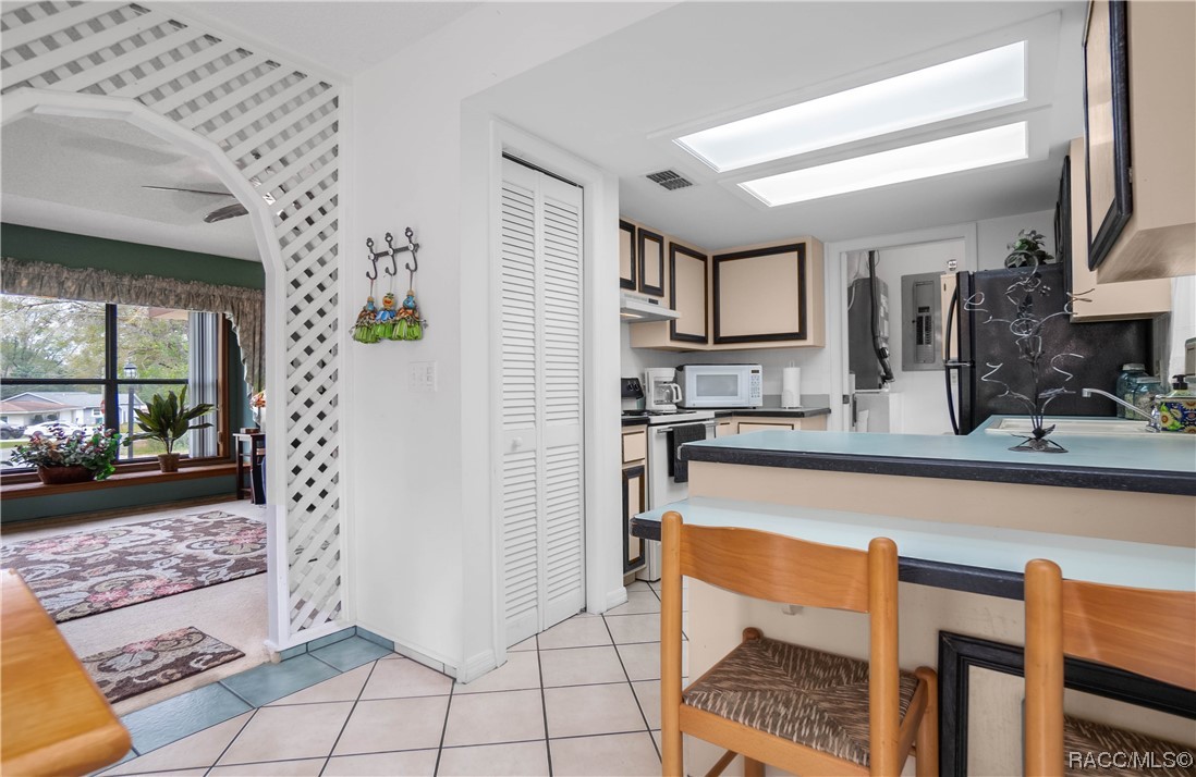 3841 S Diamond Avenue