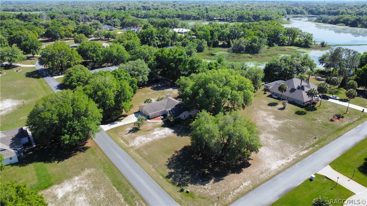 9024 E Sweetwater Drive