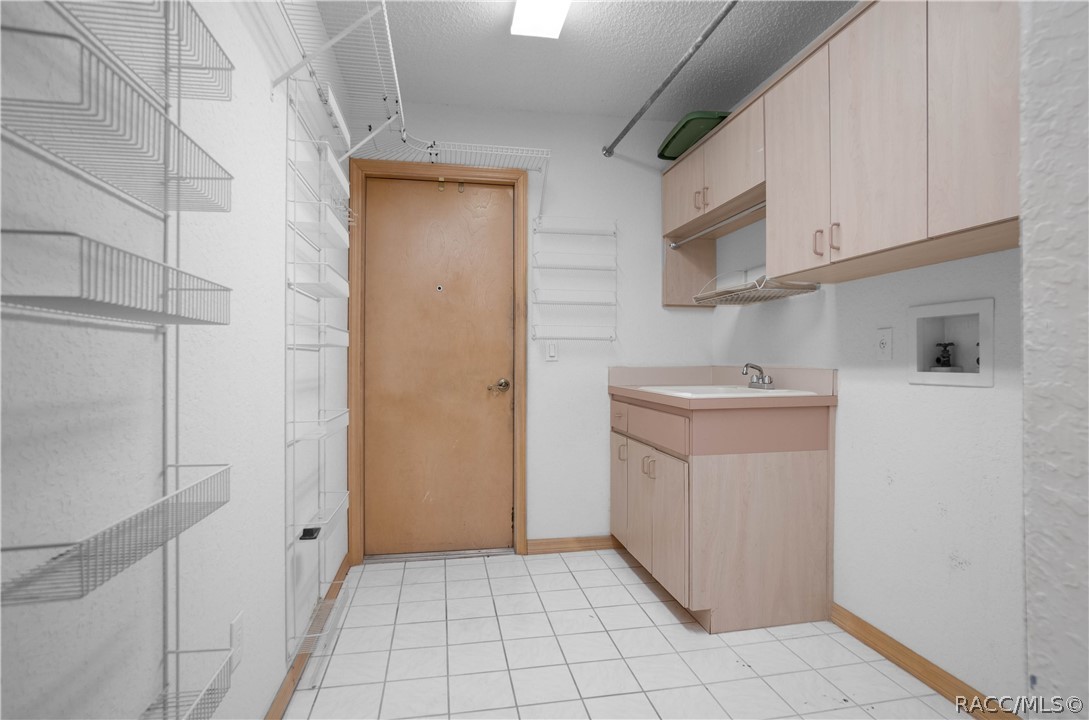 9024 E Sweetwater Drive