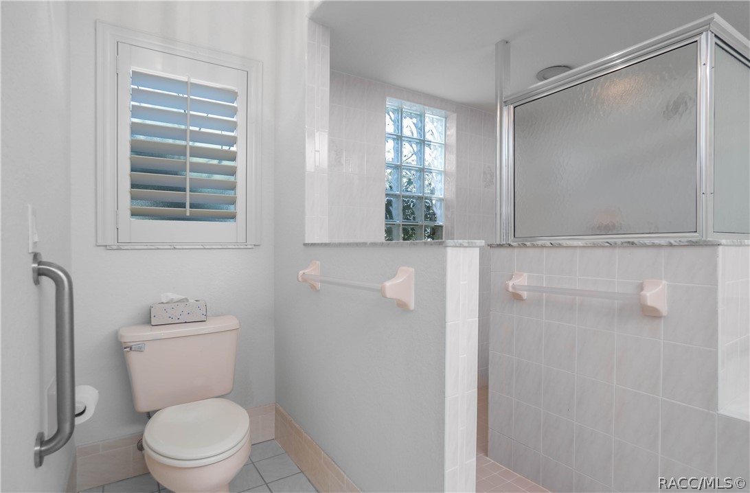 9024 E Sweetwater Drive