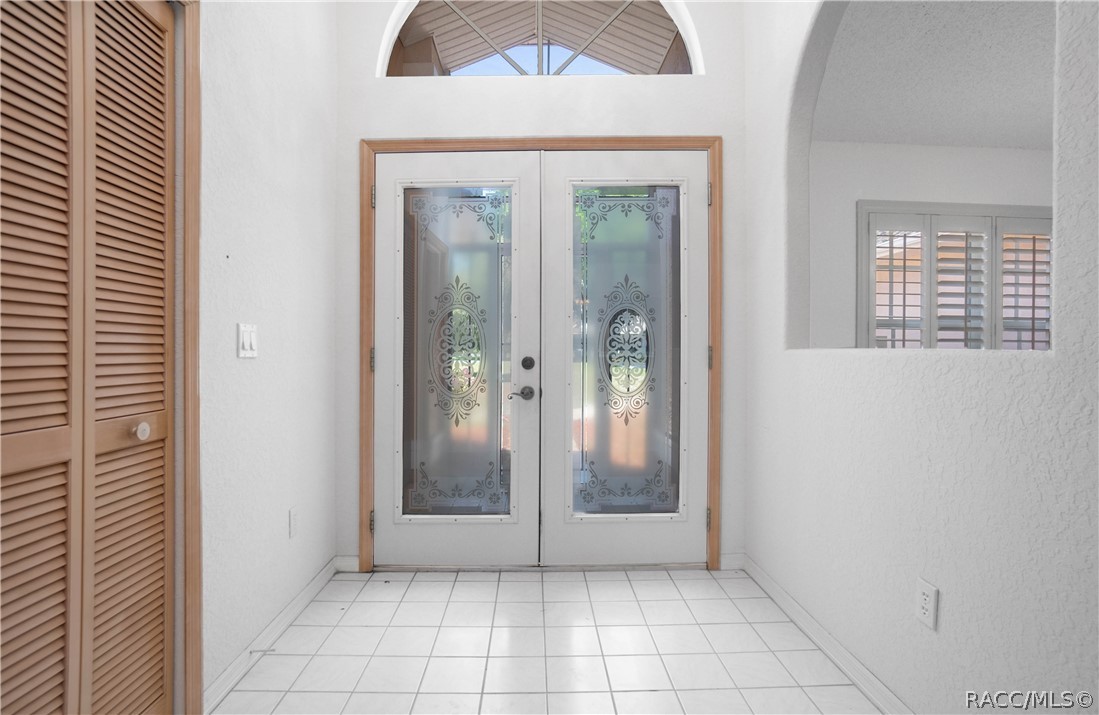 9024 E Sweetwater Drive