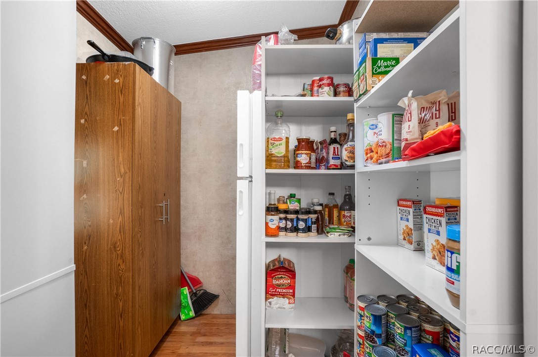 5868 N Brown Quail Point