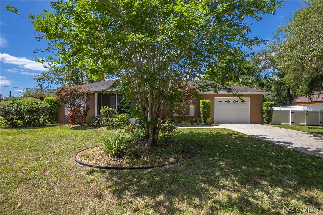 9503 E Fernwood Place