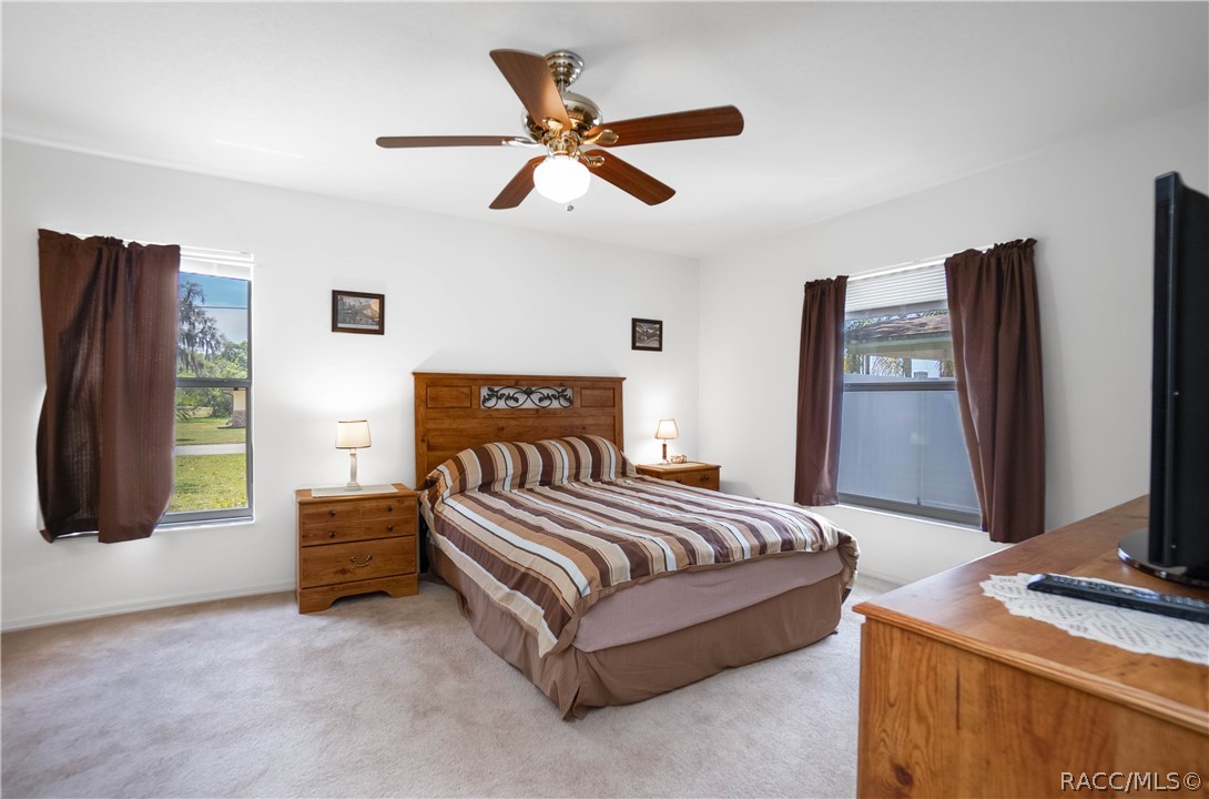 9503 E Fernwood Place