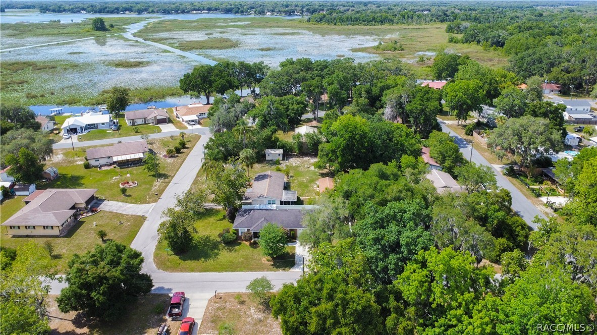 9503 E Fernwood Place