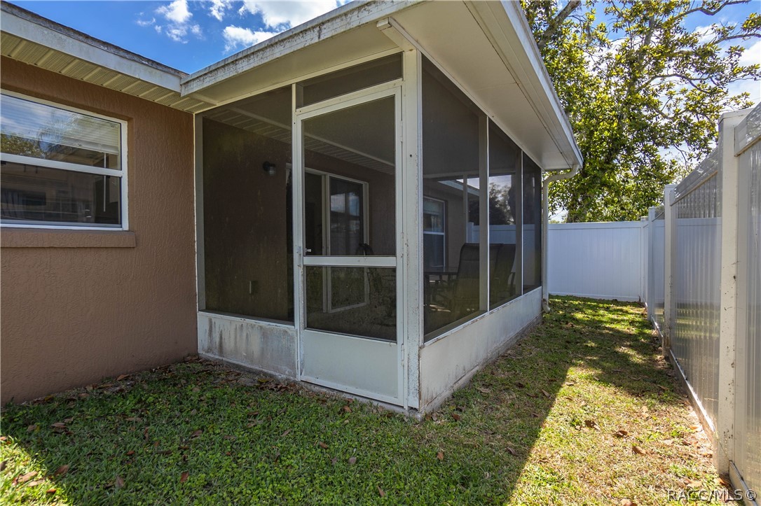 9503 E Fernwood Place