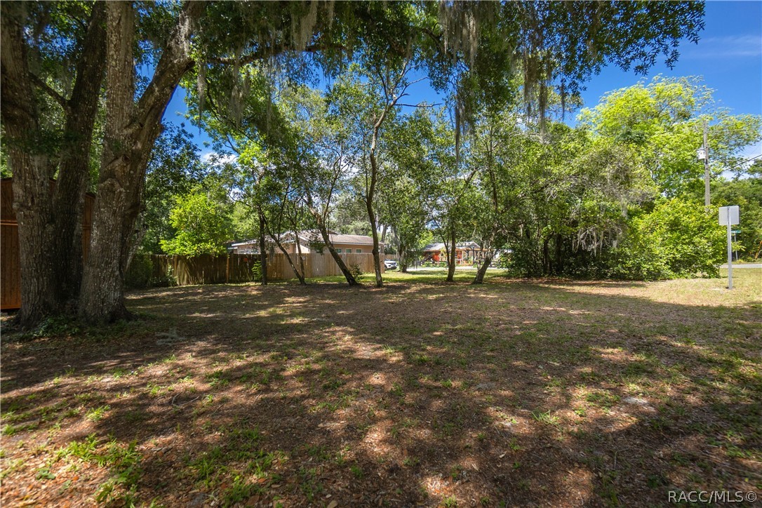 9503 E Fernwood Place