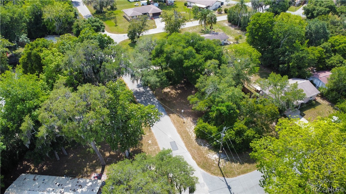 9503 E Fernwood Place