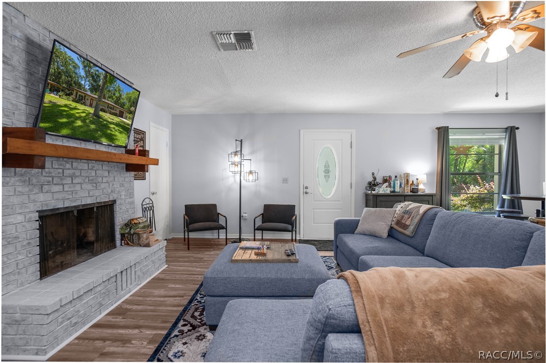 8972 W White Dogwood Drive