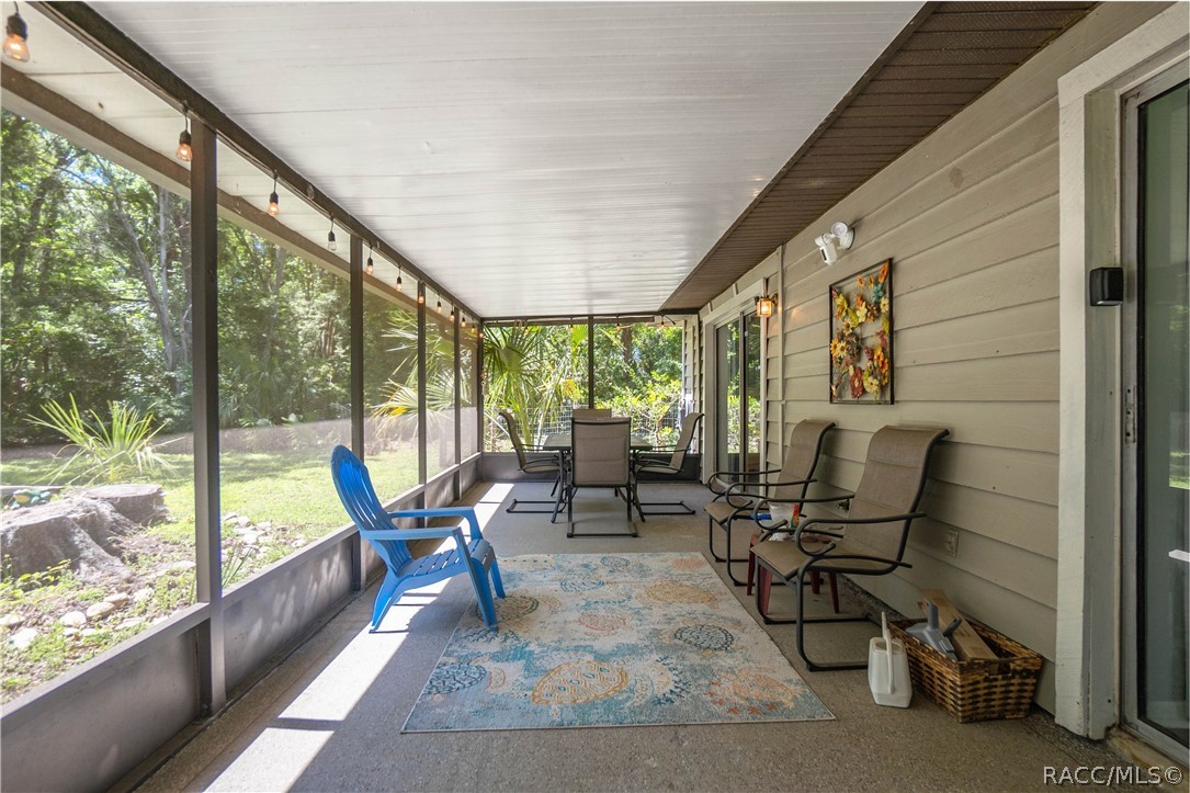 8972 W White Dogwood Drive