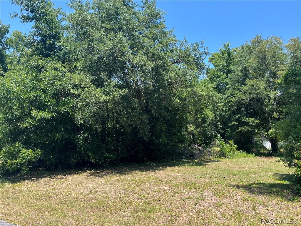 3255 E Gladys Street