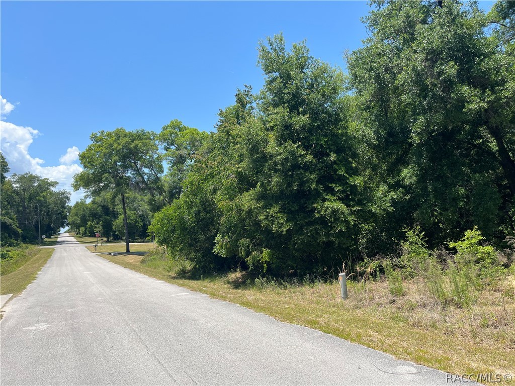 3255 E Gladys Street