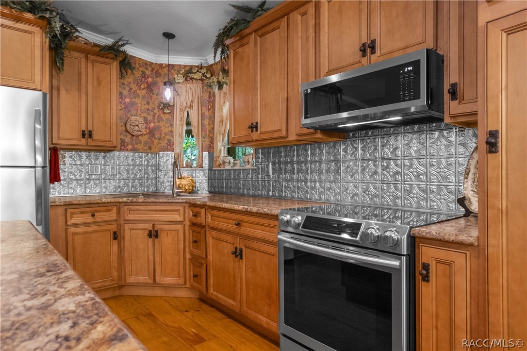 7700 N Palm Oak Drive