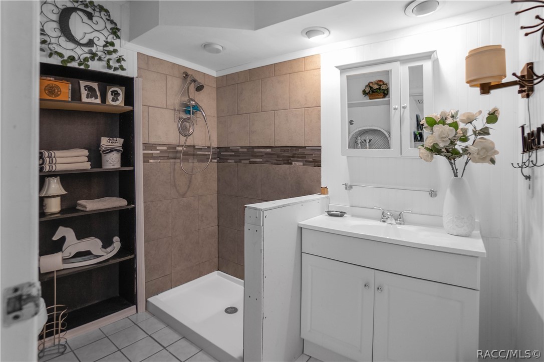 5040 E Tenison Street