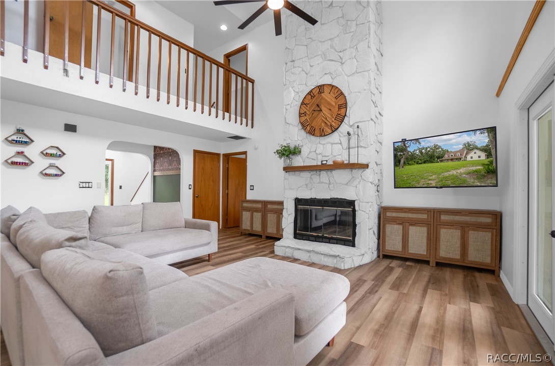 8853 E Henderson Trail