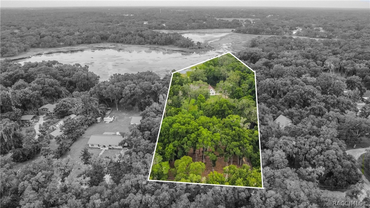 8853 E Henderson Trail