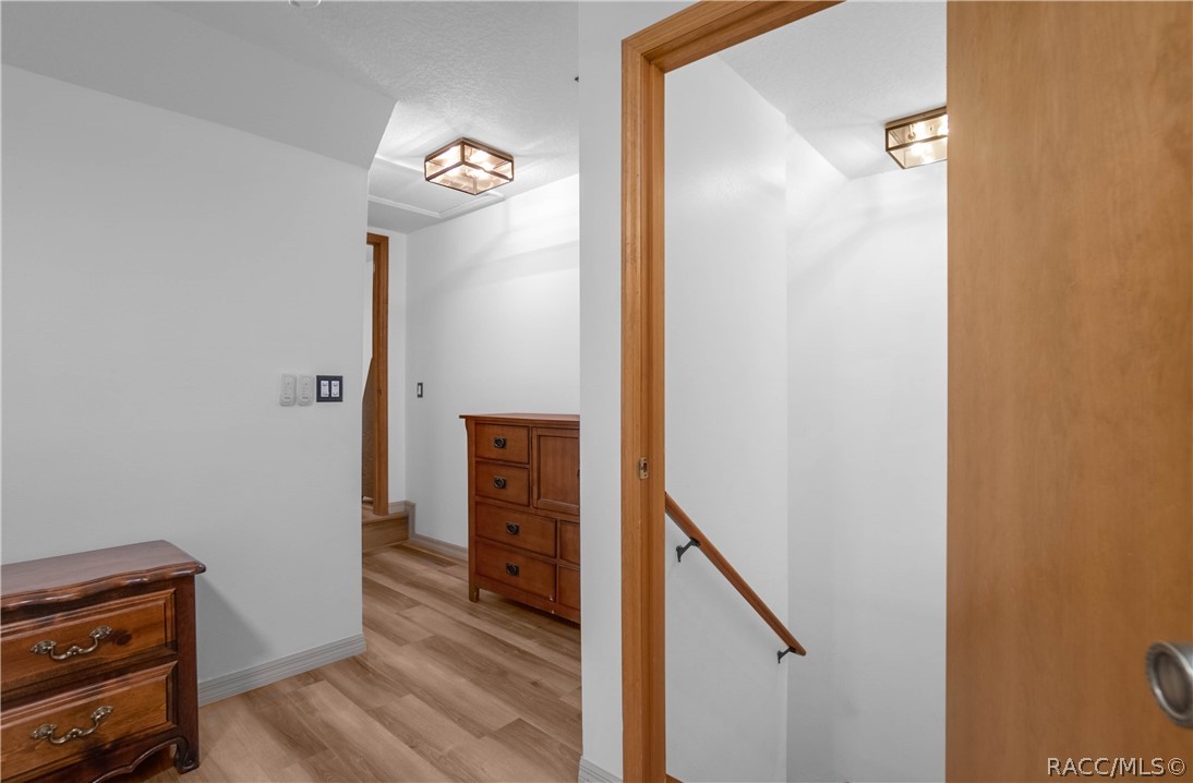 8853 E Henderson Trail