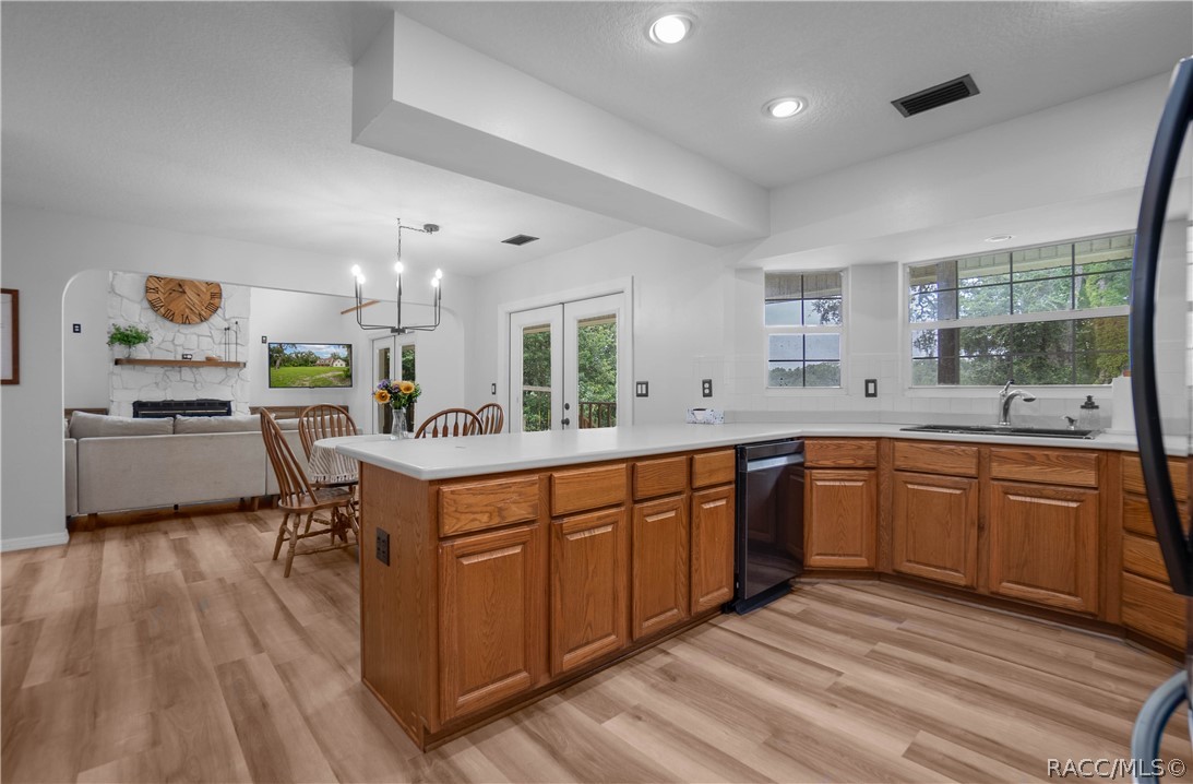 8853 E Henderson Trail