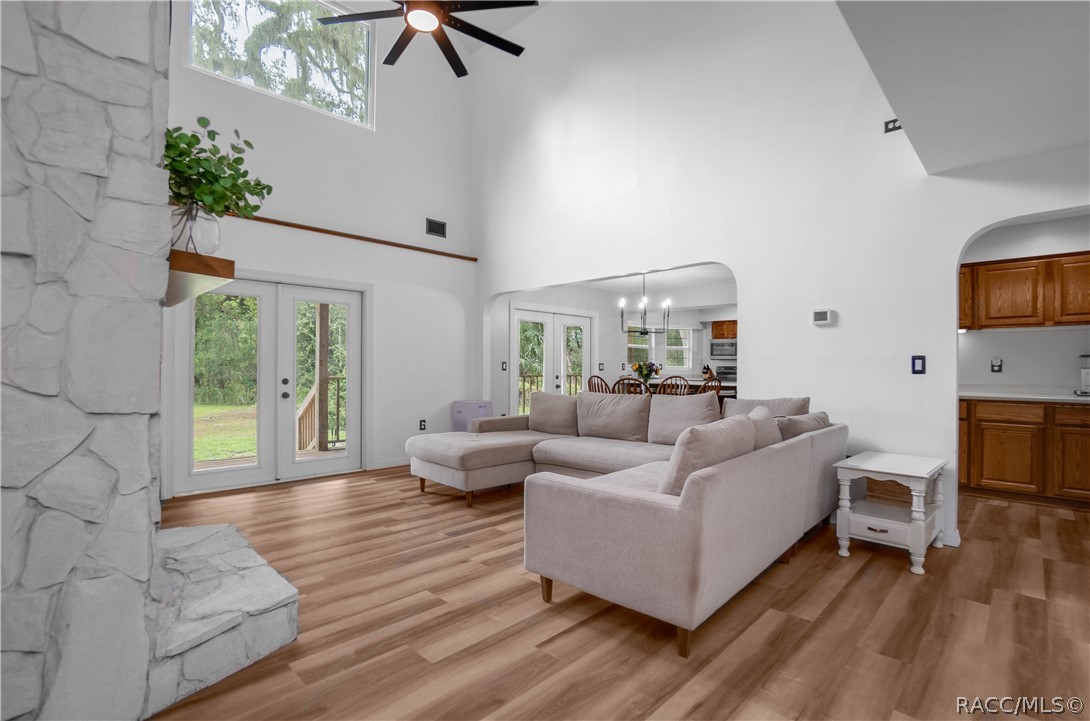 8853 E Henderson Trail